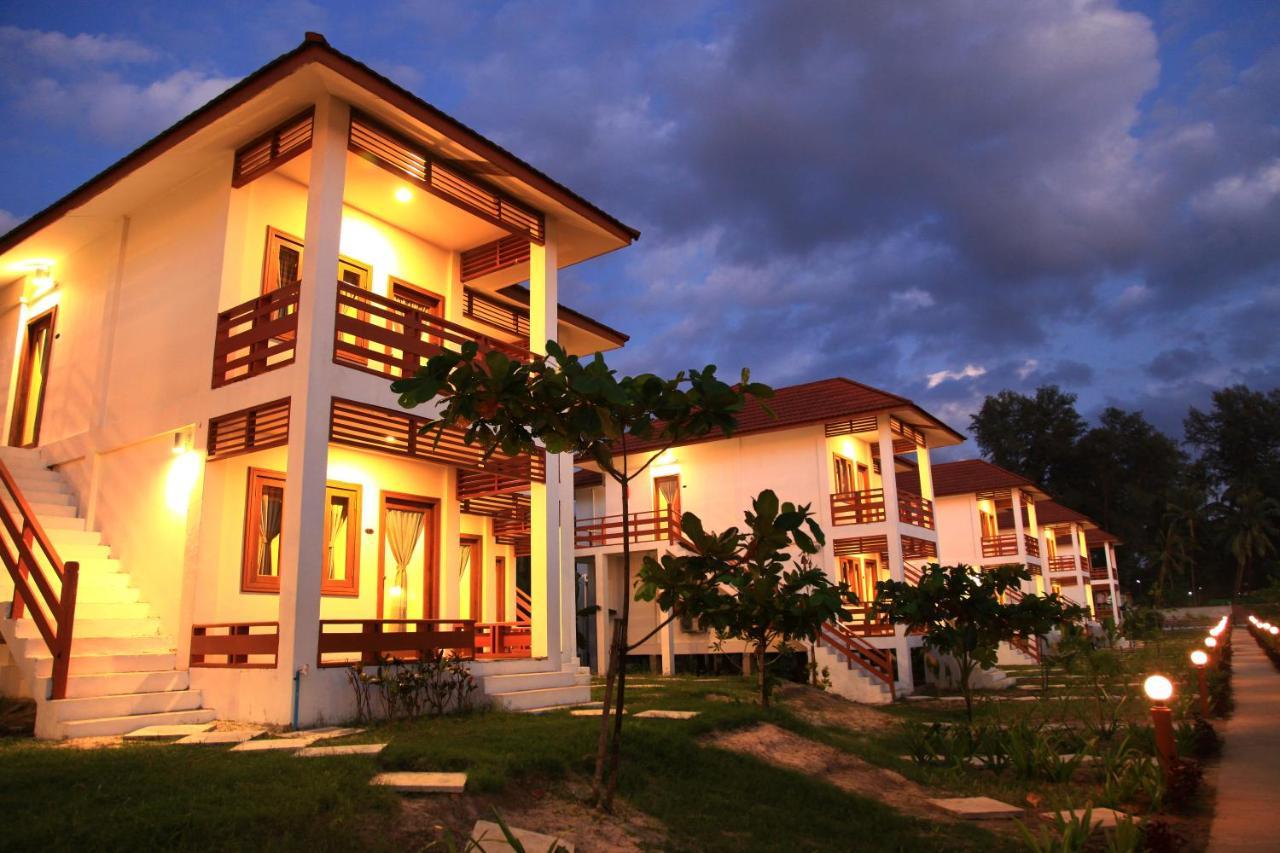 Ngapali Paradise Hotel Zi Phyu Kone Luaran gambar