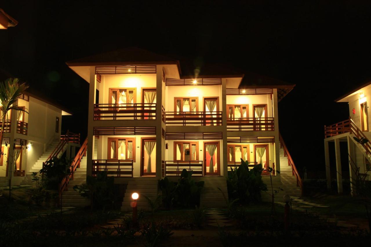 Ngapali Paradise Hotel Zi Phyu Kone Luaran gambar